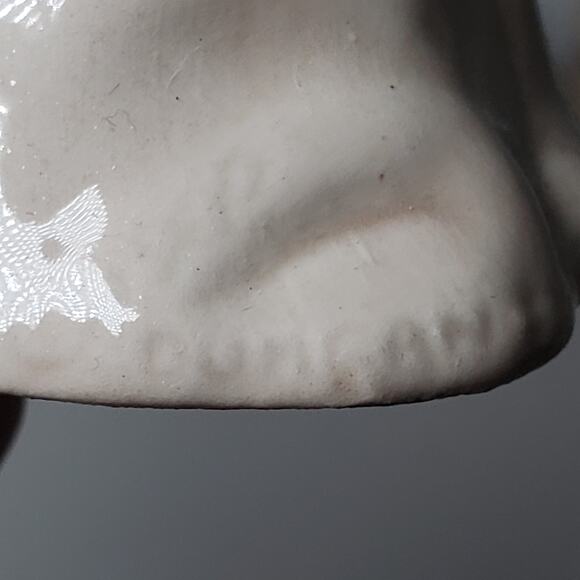 Vintage Small Nativity Set Unpainted Bisque Ceramic Children's Christmas 8PC - Picture 10 of 14